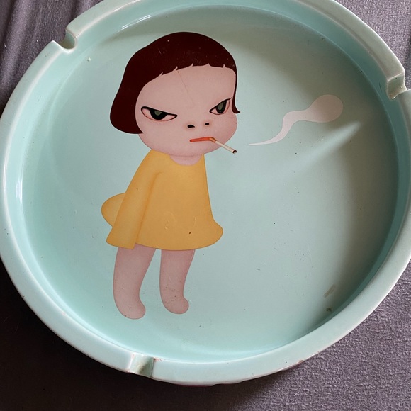 Yoshitomo nara ashtray circa 2002 - Picture 1 of 3